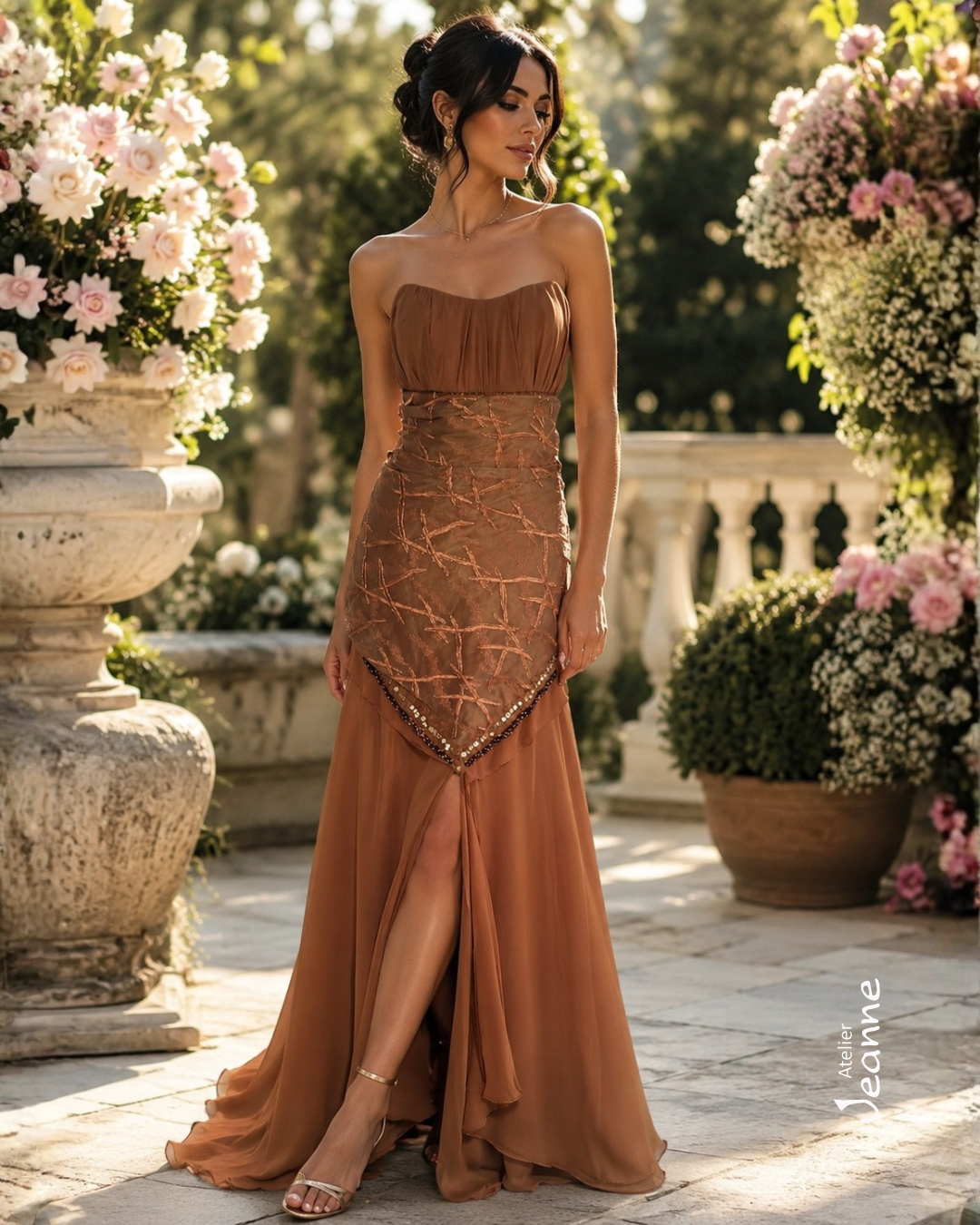 Abito Sirena in Georgette di Seta Pura e Organza Ricamata con Scollatura Profonda sul Retro - Taglia 42/44